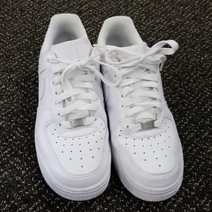 Sz 6 Nike Air Force 1 Low
